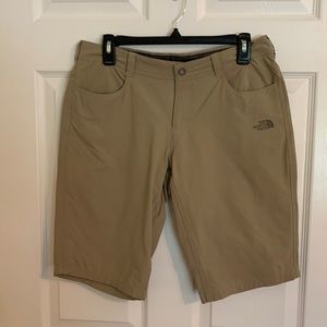 Women’s Sz 8 The North Face Bermuda Shorts